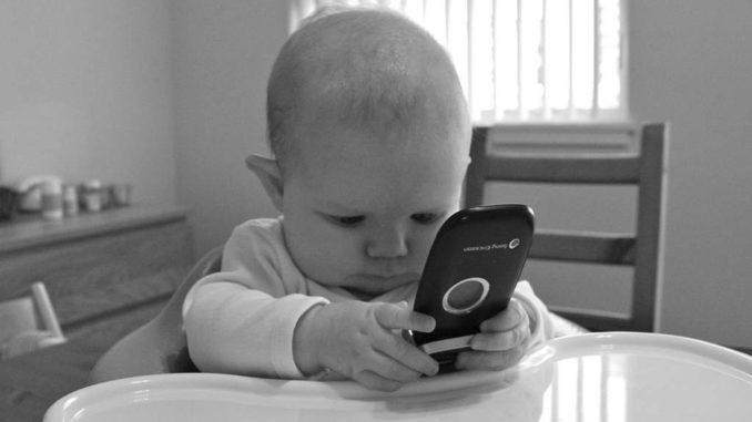 smartphone kid