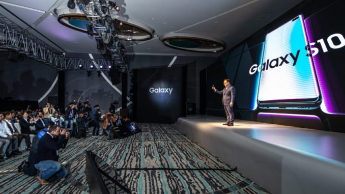 Kamp der Smartphone-Riesen: Huawei hat wiederholt sein Engagement bekundet, Samsung zu überholen, aber es ist das erste Mal, dass CEO DJ Koh offen sagt, dass sein Unternehmen das nächste Jahrzehnt Nummer 1 sein wird.