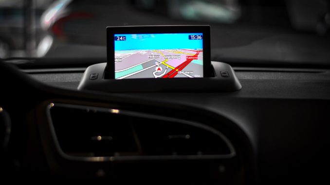 Für viele gehört GPS im Auto zum Standard. Doch so wie die Autos älter werden, werden es auch die Geräte. Gerade Besitzer betagter GPS-Geräte könnten ab Samstag Probleme bekommen. Ihre Geräte könnten nicht mehr funktionieren.